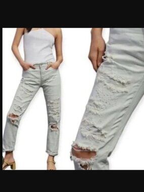 PILCRO JEANS SIZE 31 TALL- SLIM BOYFRIEND